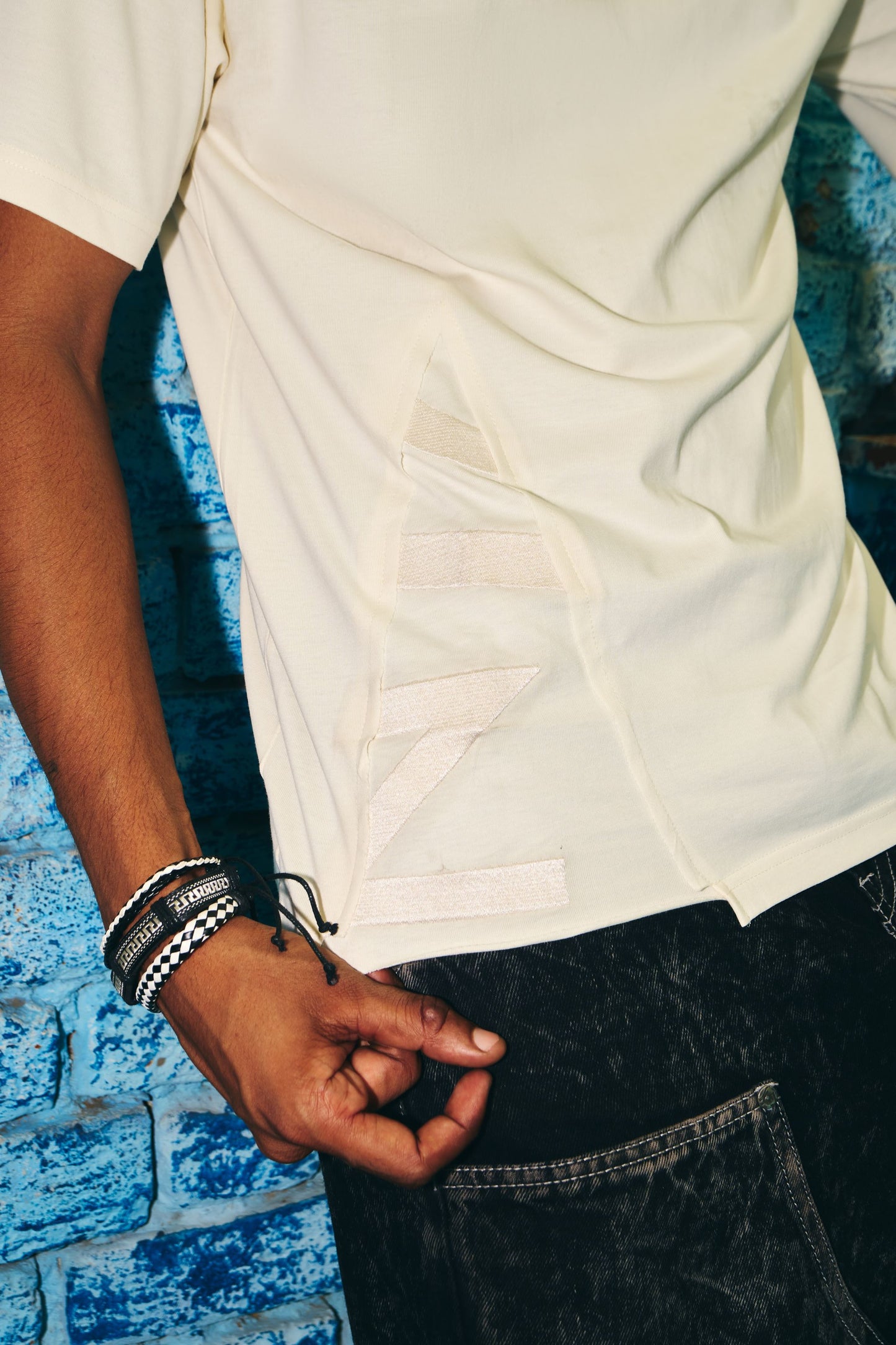 Triangle cut T shirt - Ancient White